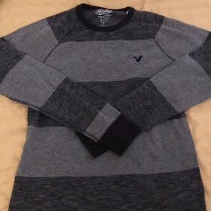 American Eagle Grey Black Thermal Crewneck